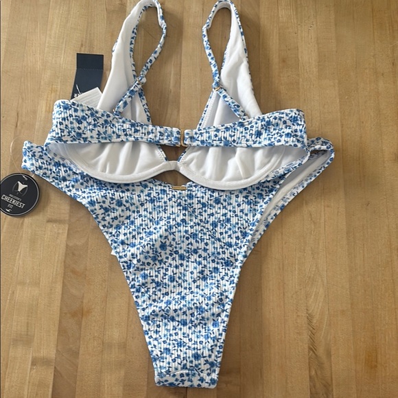 NWT Hollister Blue Floral Ribbed Two-Piece Bathing Suit Top S Bottom M - Picture 5 of 9